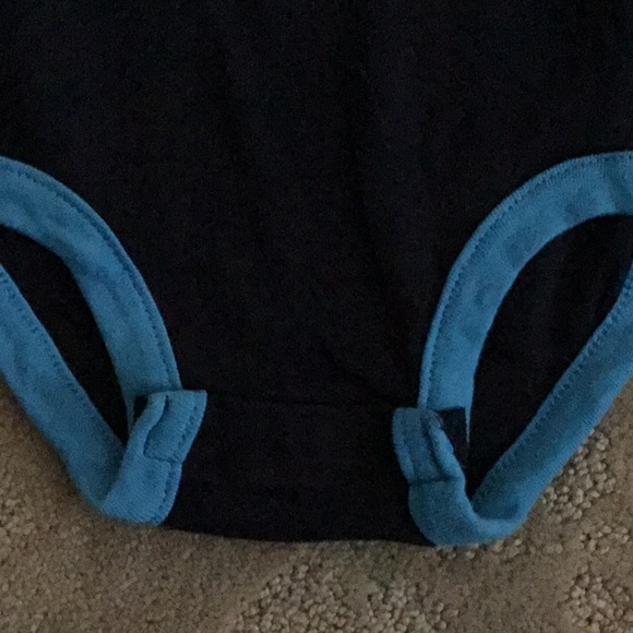 Nike onesie - Picture 3 of 4